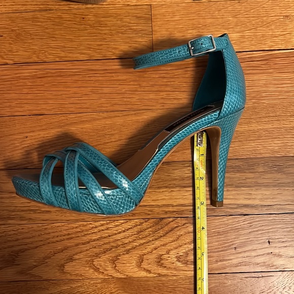 White House Black Market Heels, Size 7M, Turquoise - Picture 10 of 11